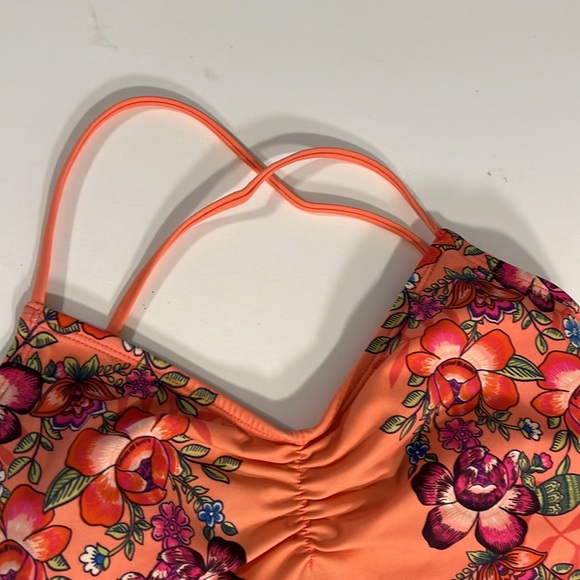 True Craft Size Med Floral One piece in Coral with Looped decorative sides. - Picture 3 of 9